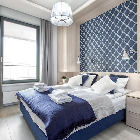 Lion Apartments - Naviflat Brabank Premium Apartment With Parking Гданськ Екстер'єр фото